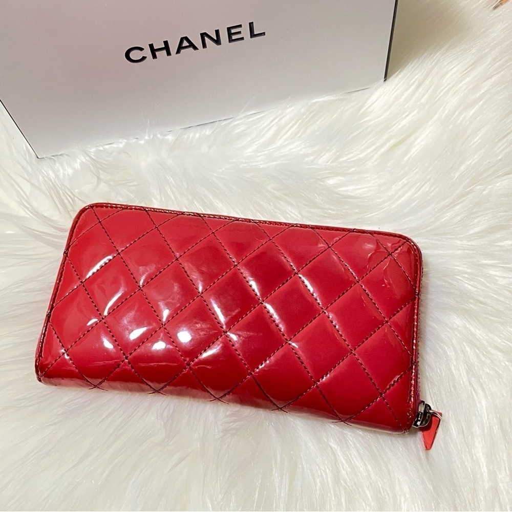 CHANEL - 💯 Authentic Hot Pink Quilted Patent Leather Long Zippy Classic Wallet - Picture 5 of 16